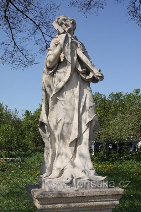 泰尔奇 - Na Dlážkách 路沿线的雕塑