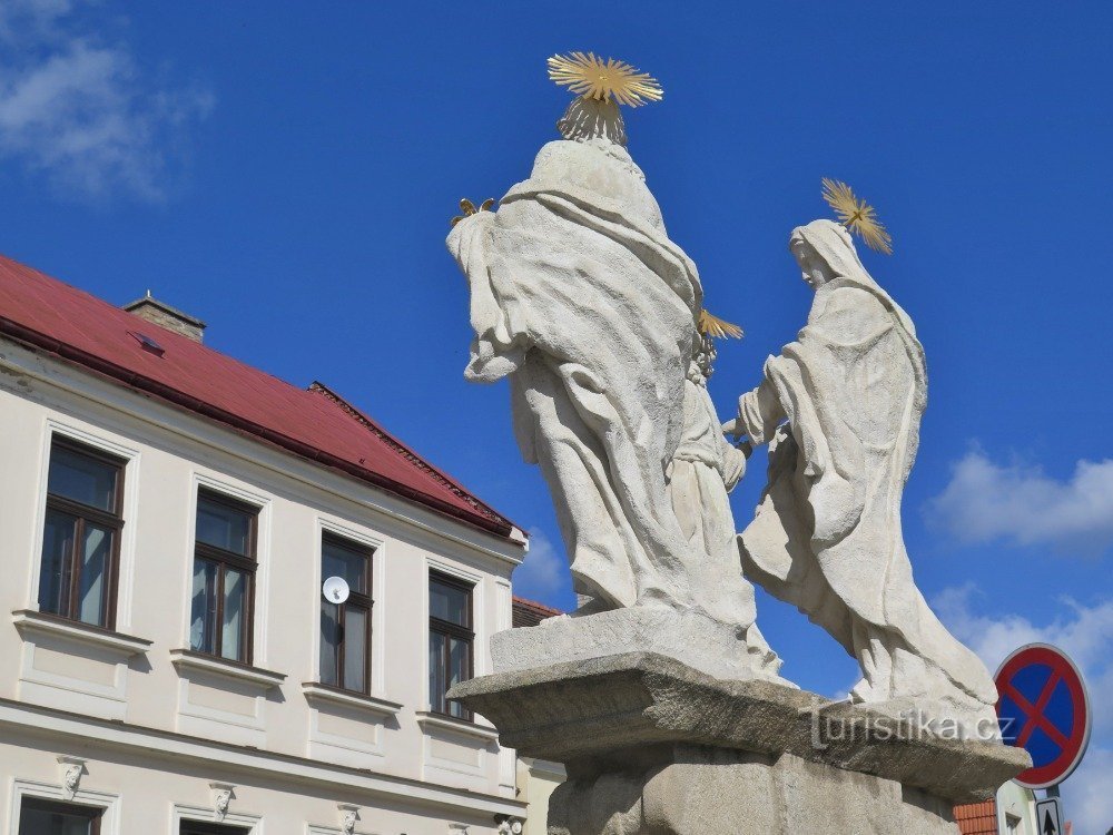 Telč - skulptura Svete obitelji