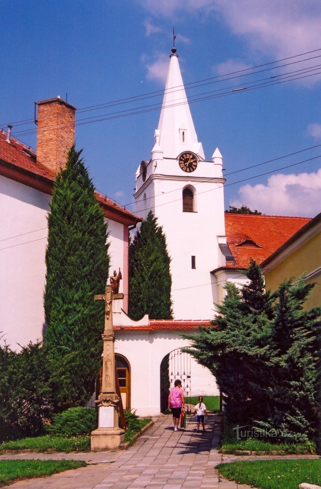 Telnice - biserica Sf. Ioan Botezătorul, partea de intrare