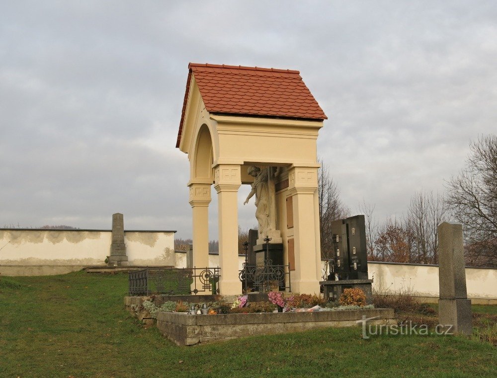 Temenice (Šumperk) - Tumba de Schwestko