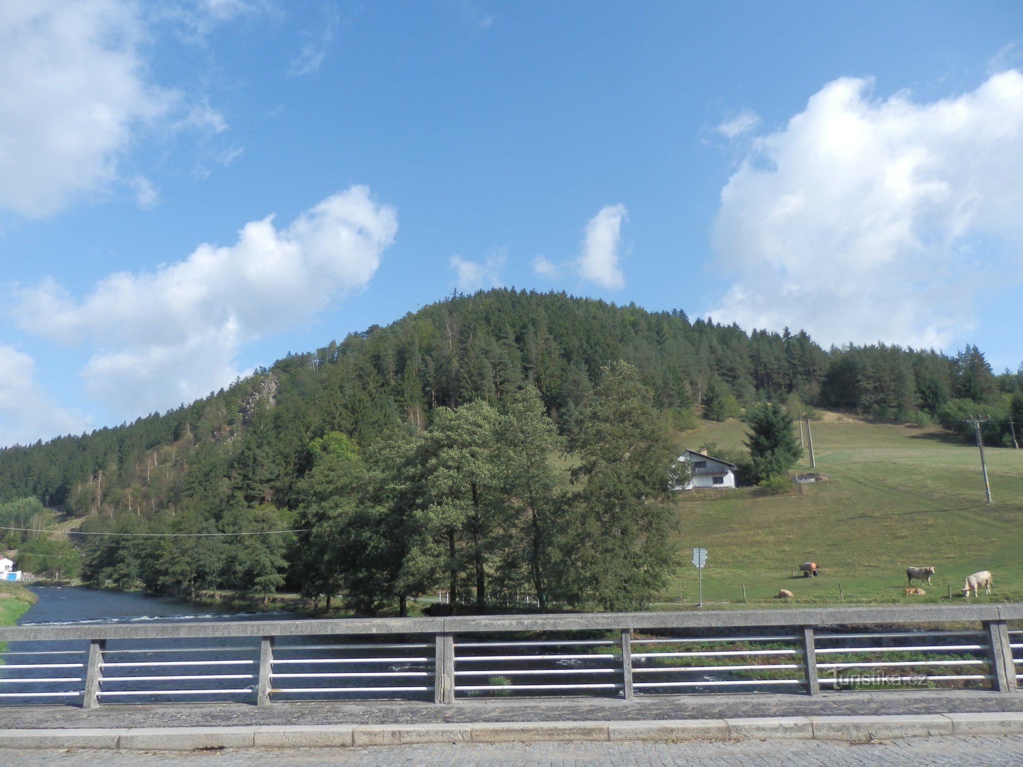 Casi una caminata de montaña en Vysočina o de Vír a Olešnice