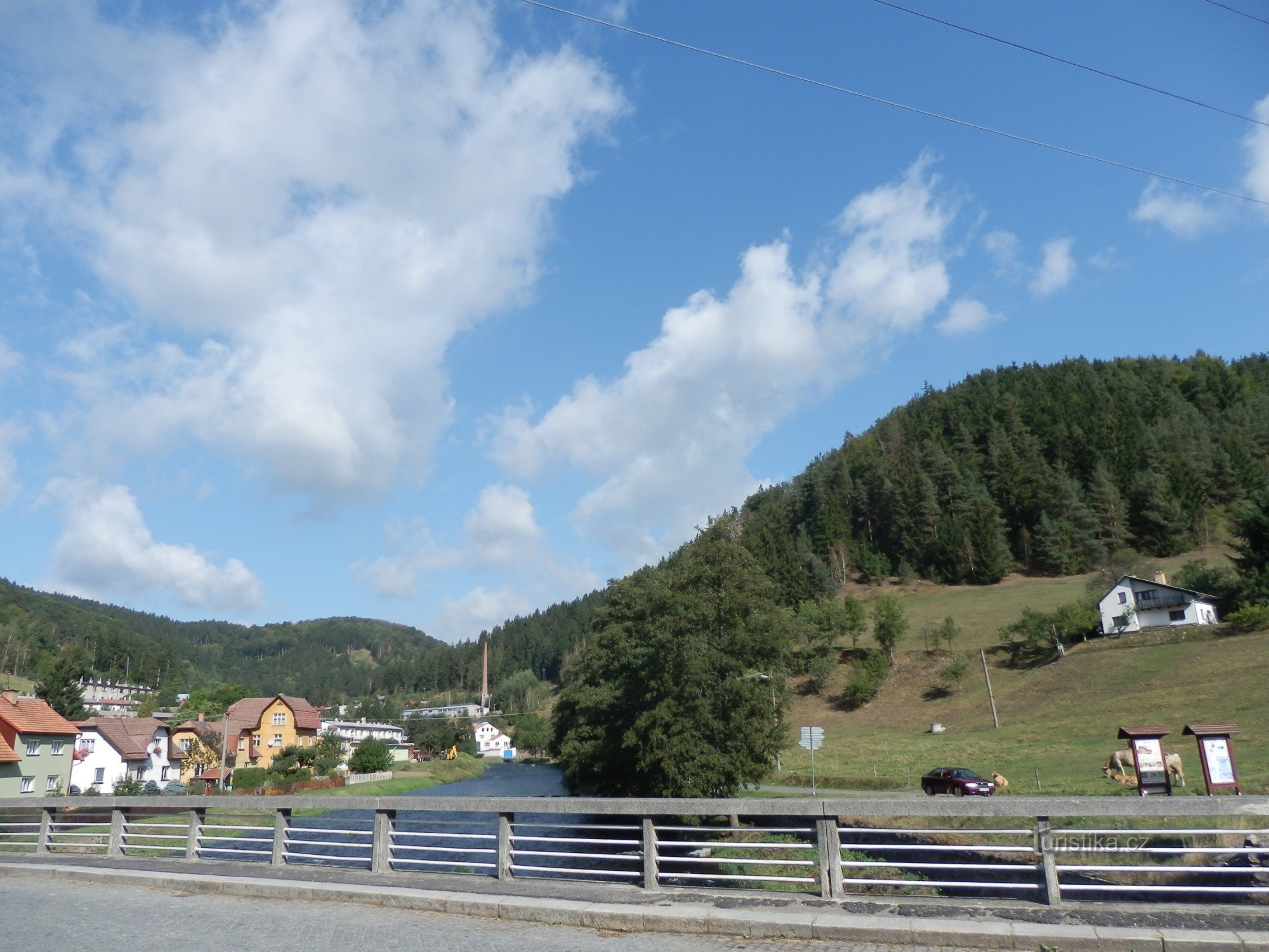 Aproape o drumeție montană în Vysočina sau de la Vír la Olešnice