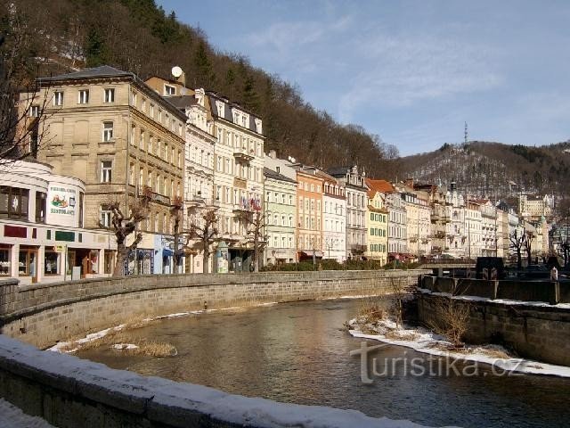 Teplá - Karlovy Vary 1: Teplá izvire na nadmorskoj visini od 765 m, u blizini Záviša