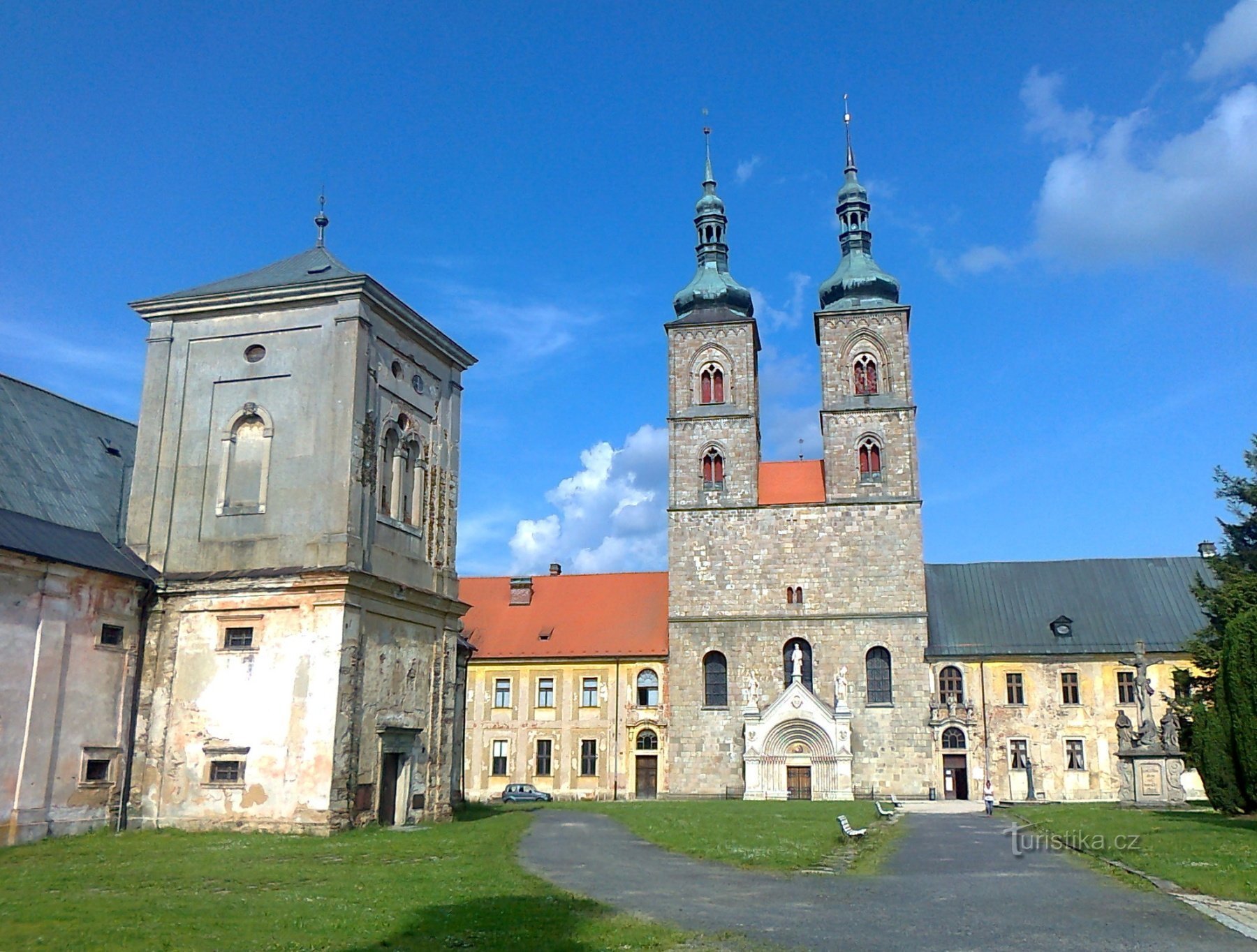 Teplá - obec a klášter