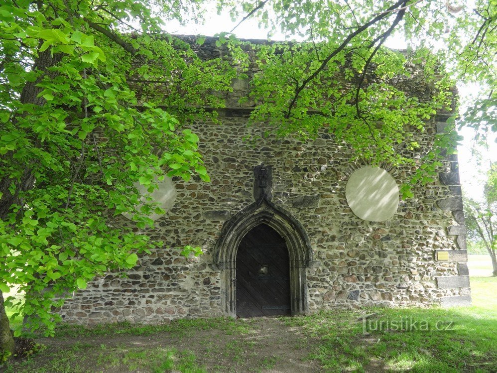 Teplice – Ruinen der Kirche St. Prokop