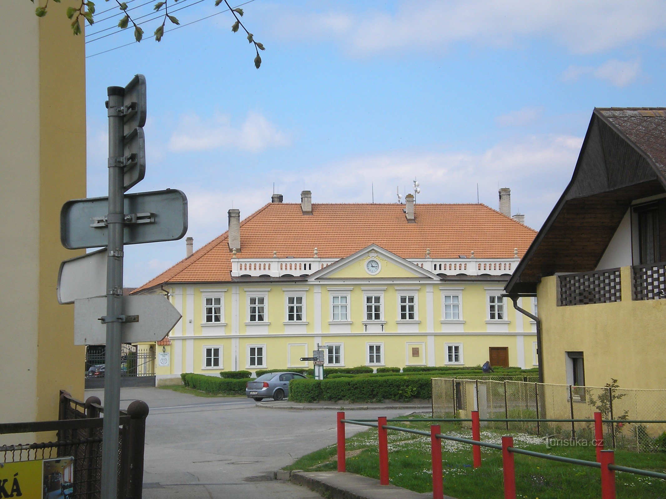 Castelul mătușii