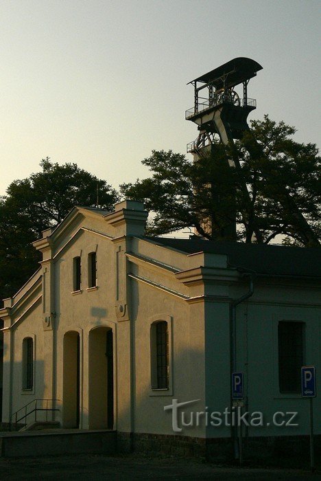 Tour minière et remise à calèches