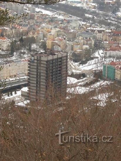 Thermal 40: Termálkomplexum V. és V. Machonin terve szerint. Gyógyfürdő