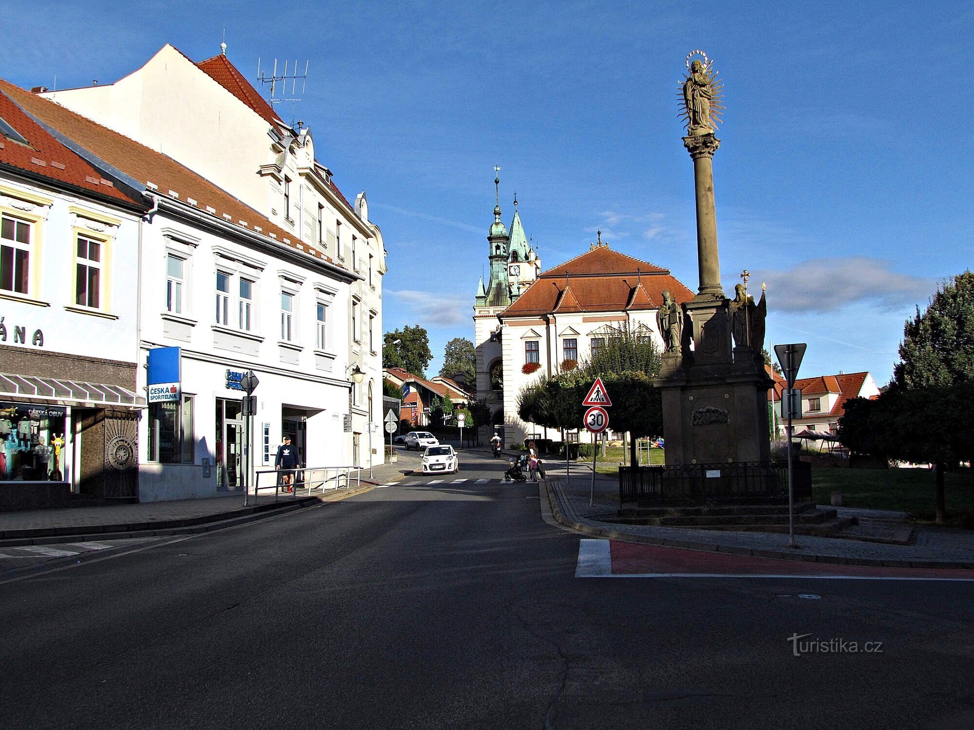 TIŠNOV 21 - 3. Đi bộ qua Tišnov