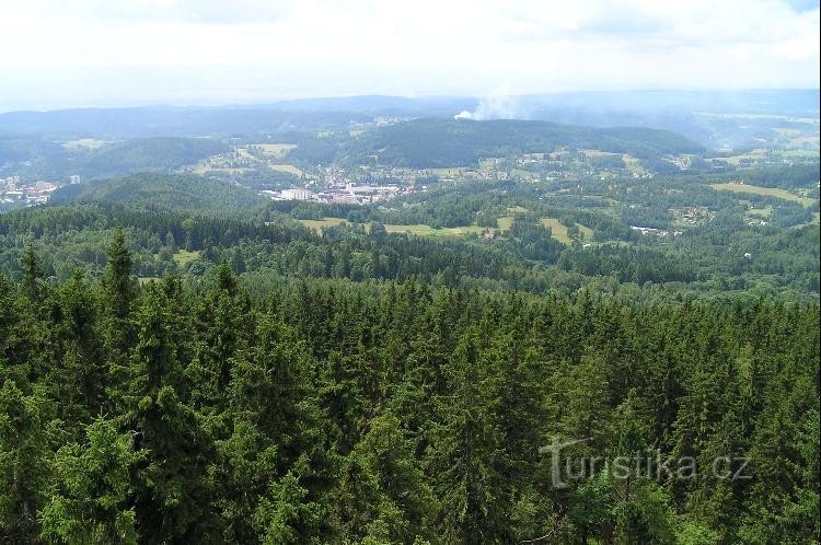 Tisovský vrch: Aussicht vom Aussichtsturm auf Nejdek