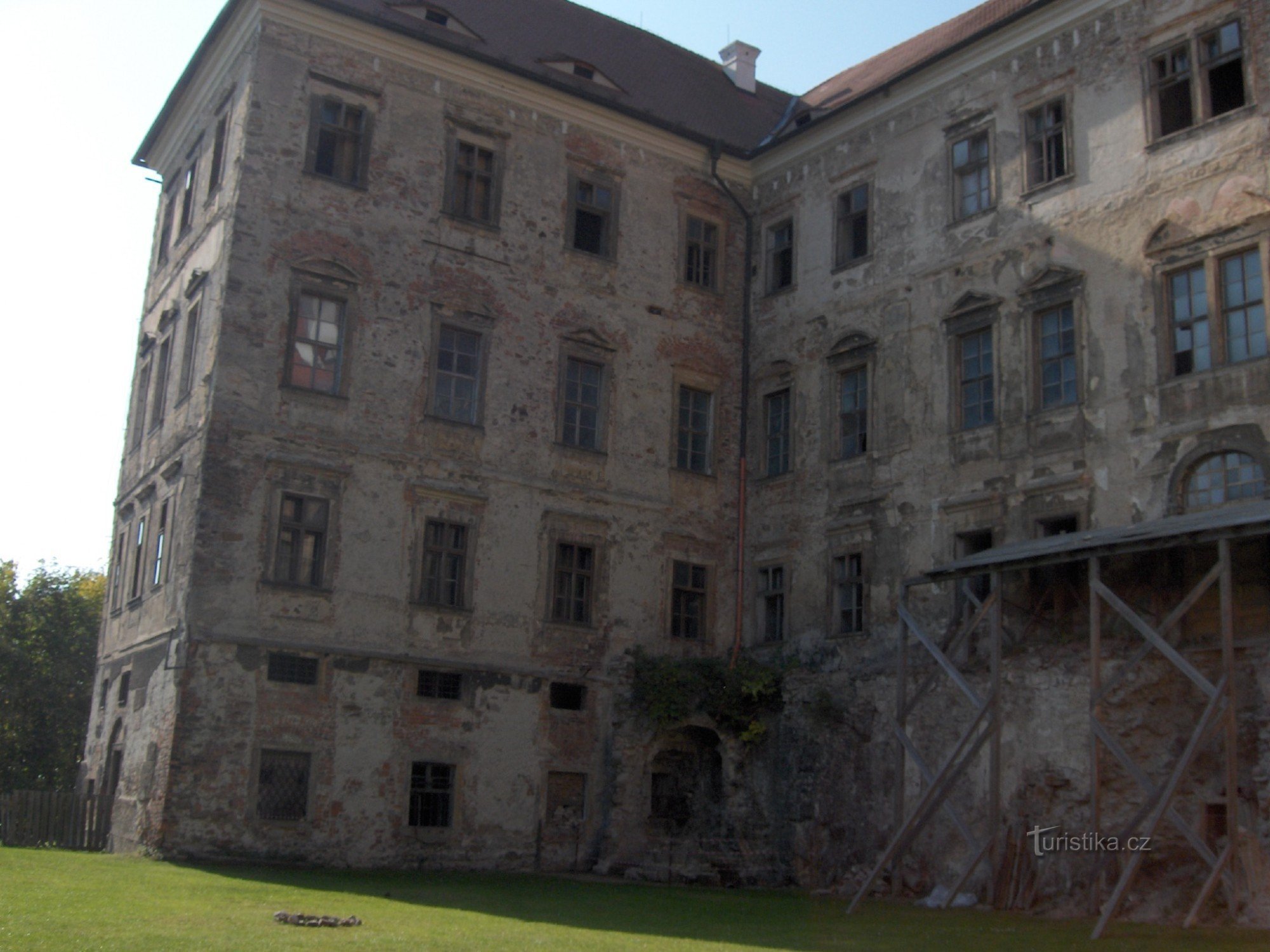 detta är också Jezeří slott