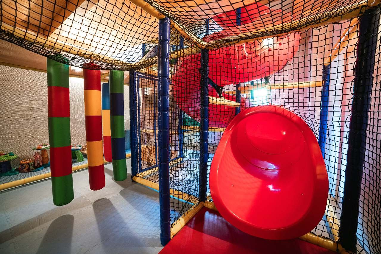 Tobogán v dětské herně