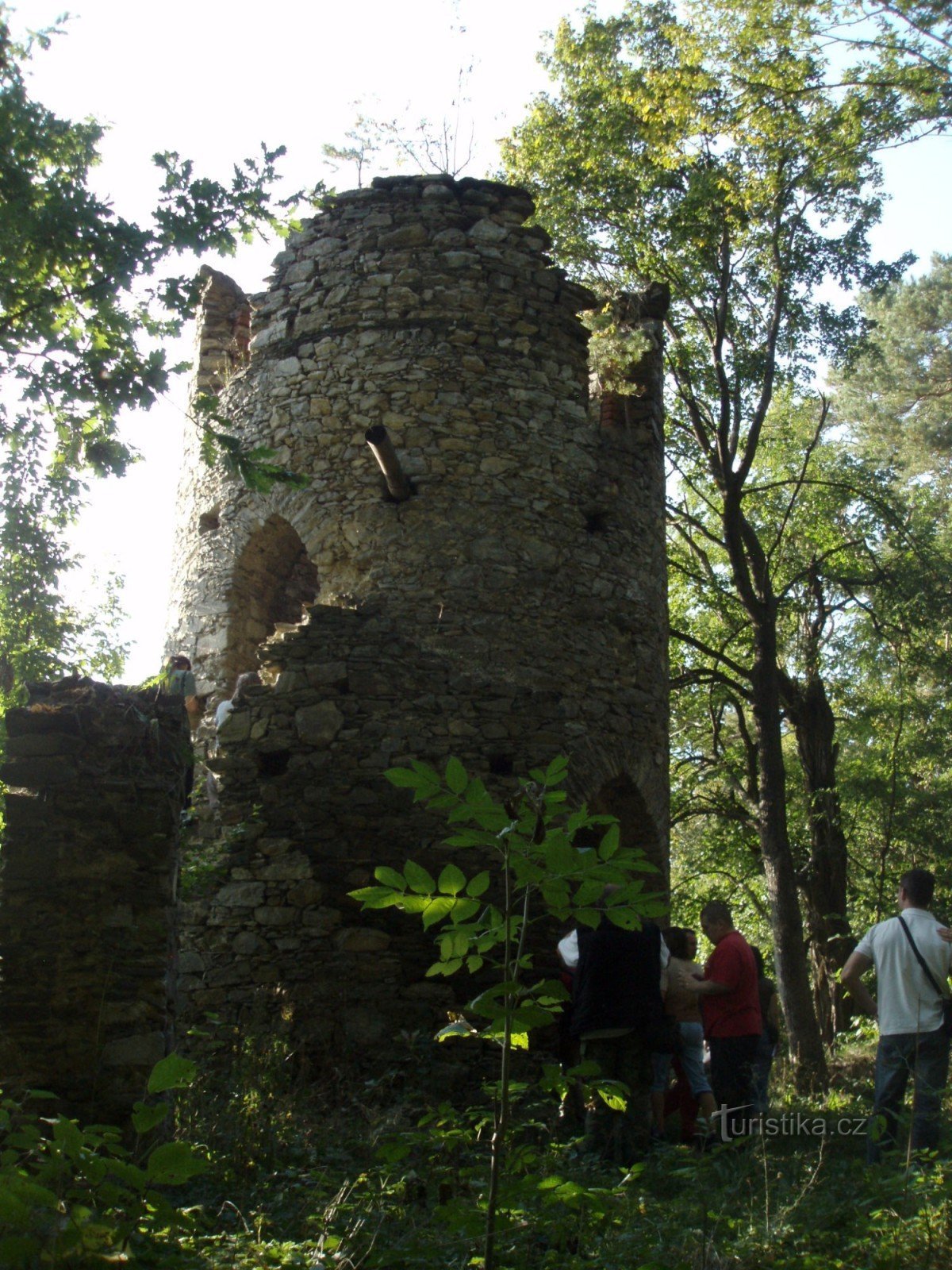 de romp van de Uherčice-toren