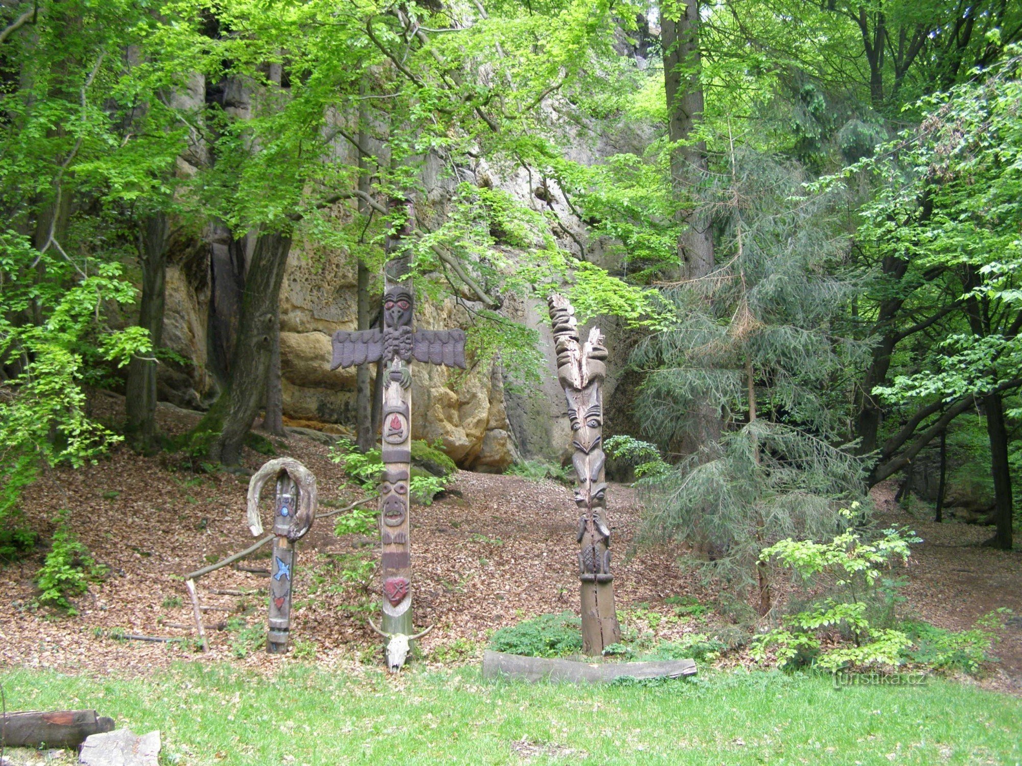totems in the White Rock settlement