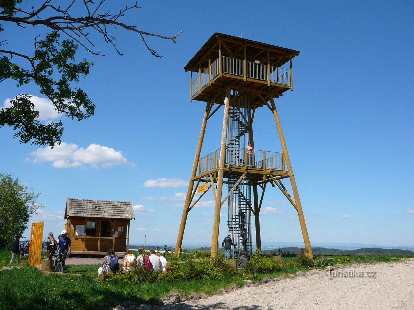 图洛夫的了望塔在布迪斯拉夫附近