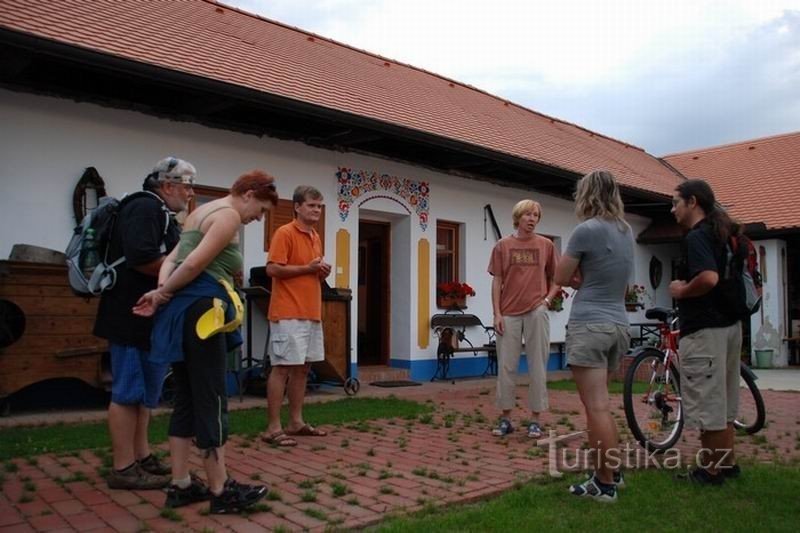 Tour de vinohrady Mikulčice - Oprire la Staré kvartýr; arhiva pensiunii Mikulčice