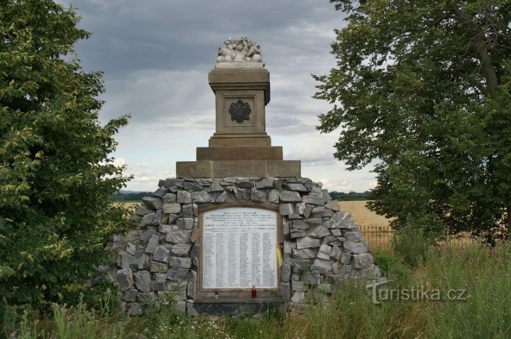 Tovačov - Graf van de gevallenen