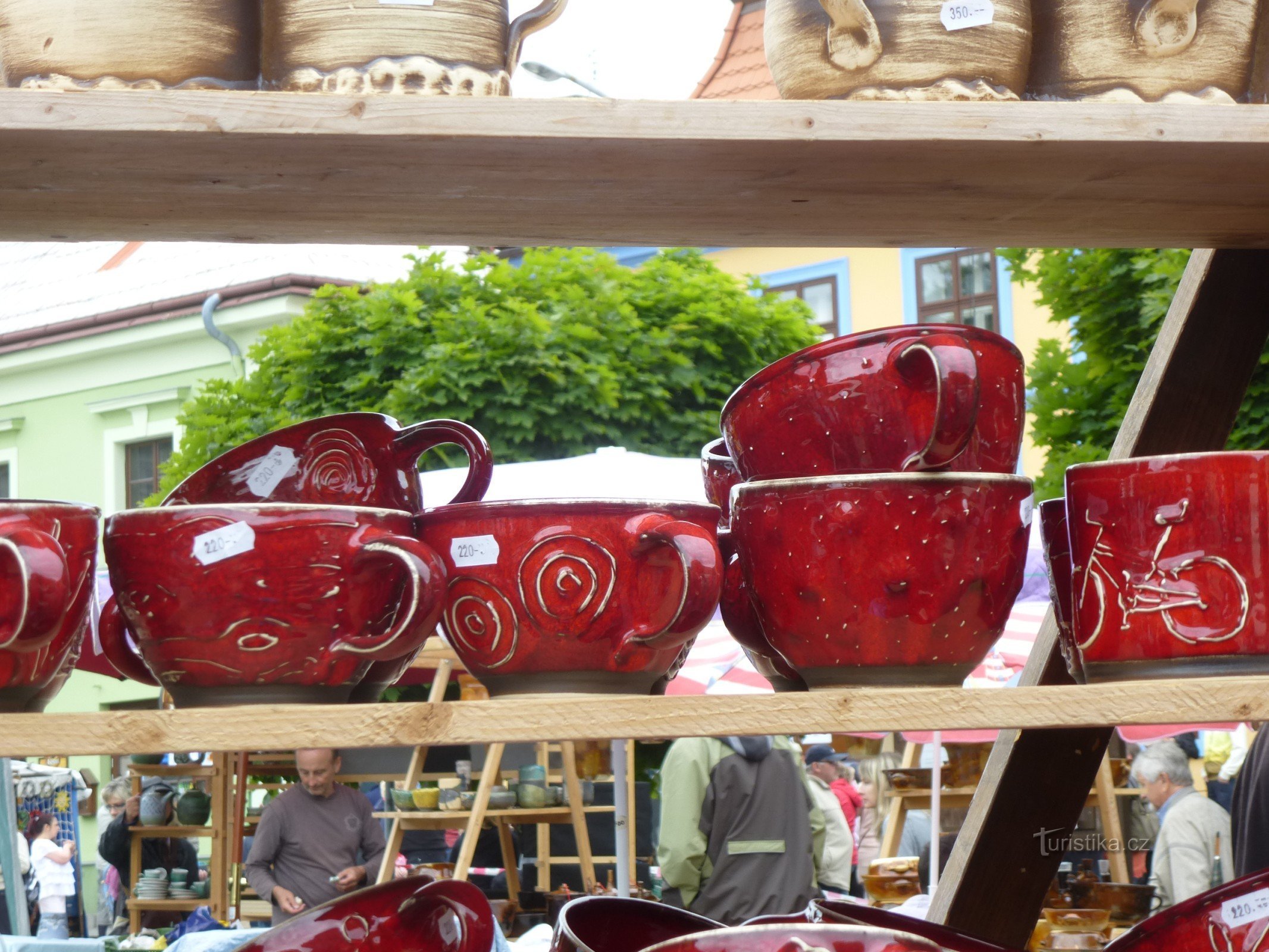 Traditionell keramikdag i Kostelec nad Černými lesy - 27:a året