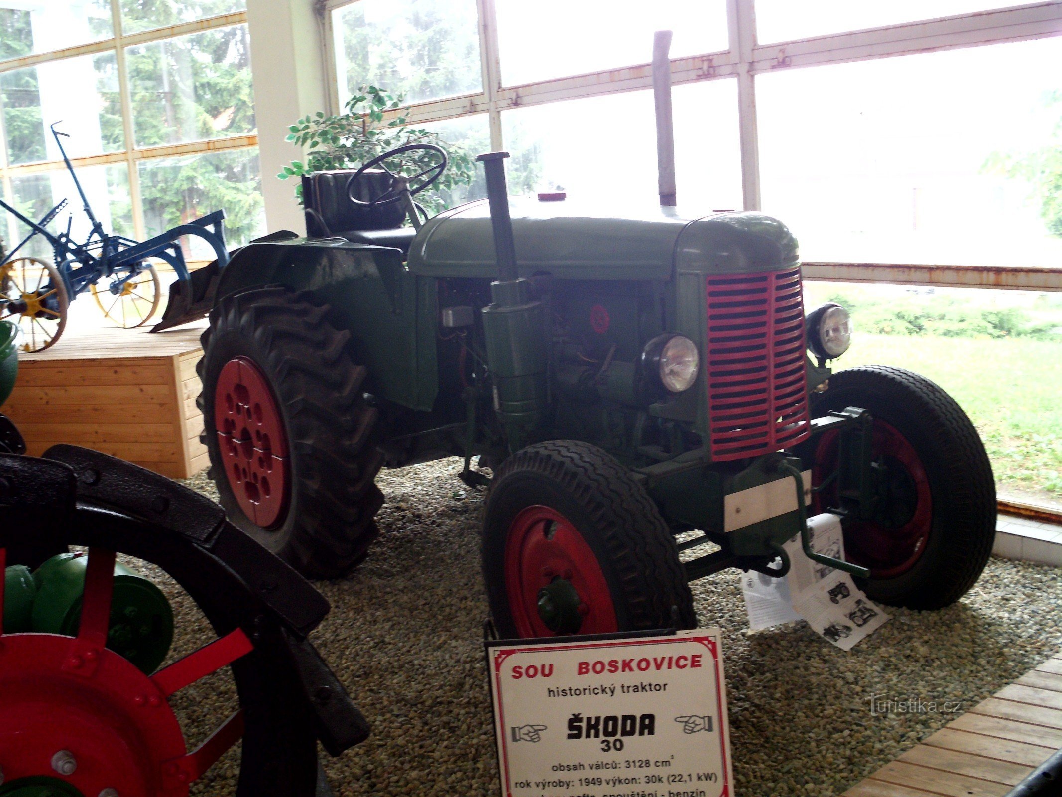 O trator Škoda 30 foi importante durante a coletivização da agricultura após a Segunda Guerra Mundial. guerra Mundial.