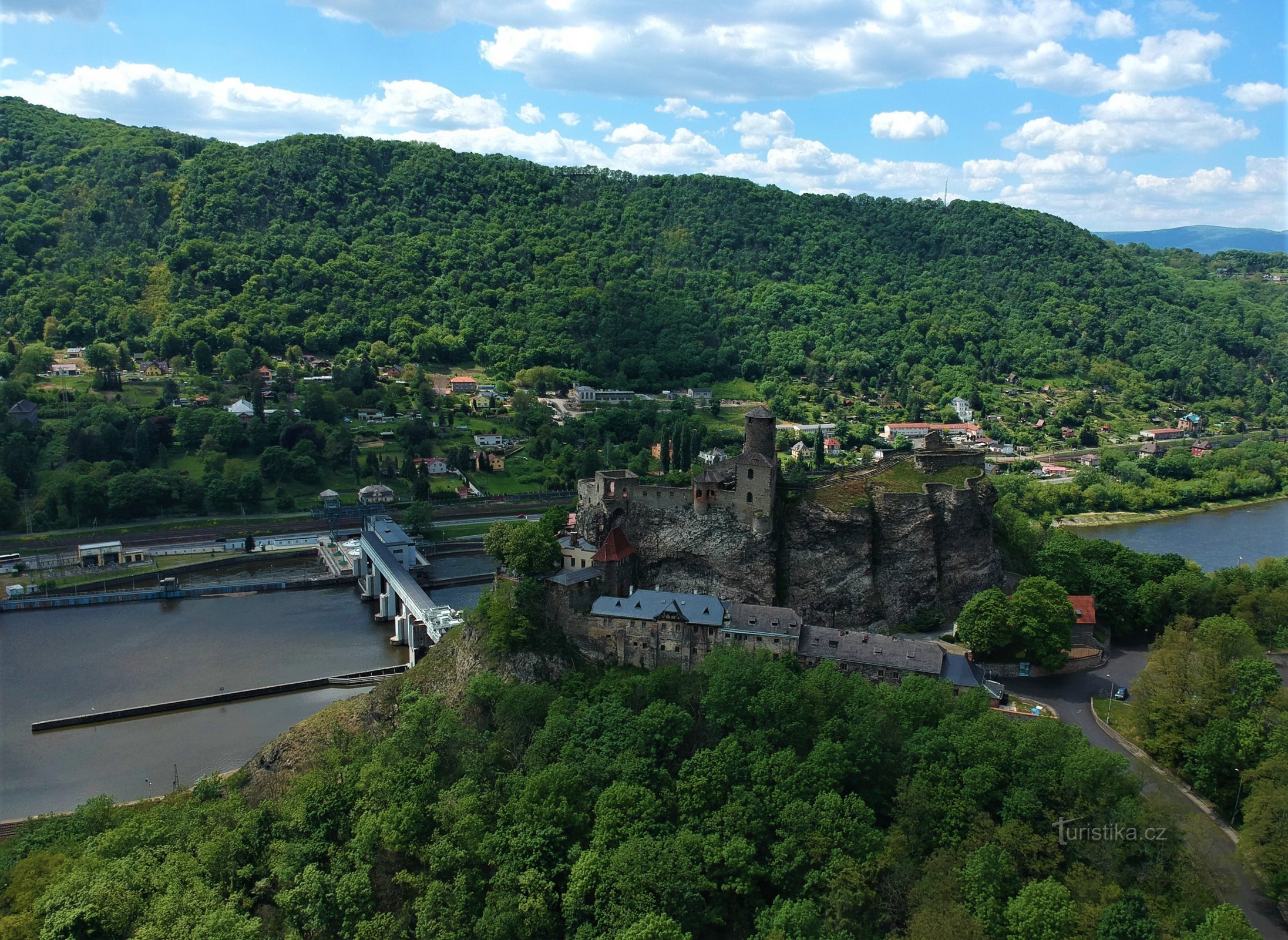 Ruta en scooter - de Velké Žernoseke a Střekov