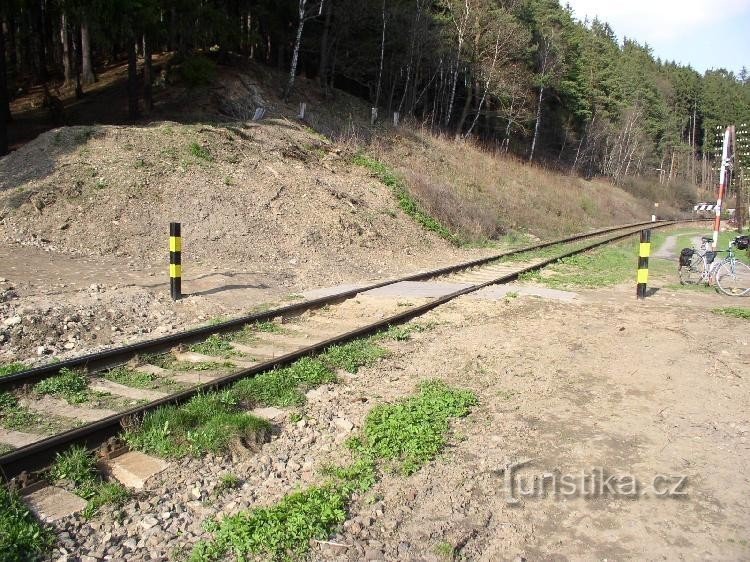 Pista lângă Helenín