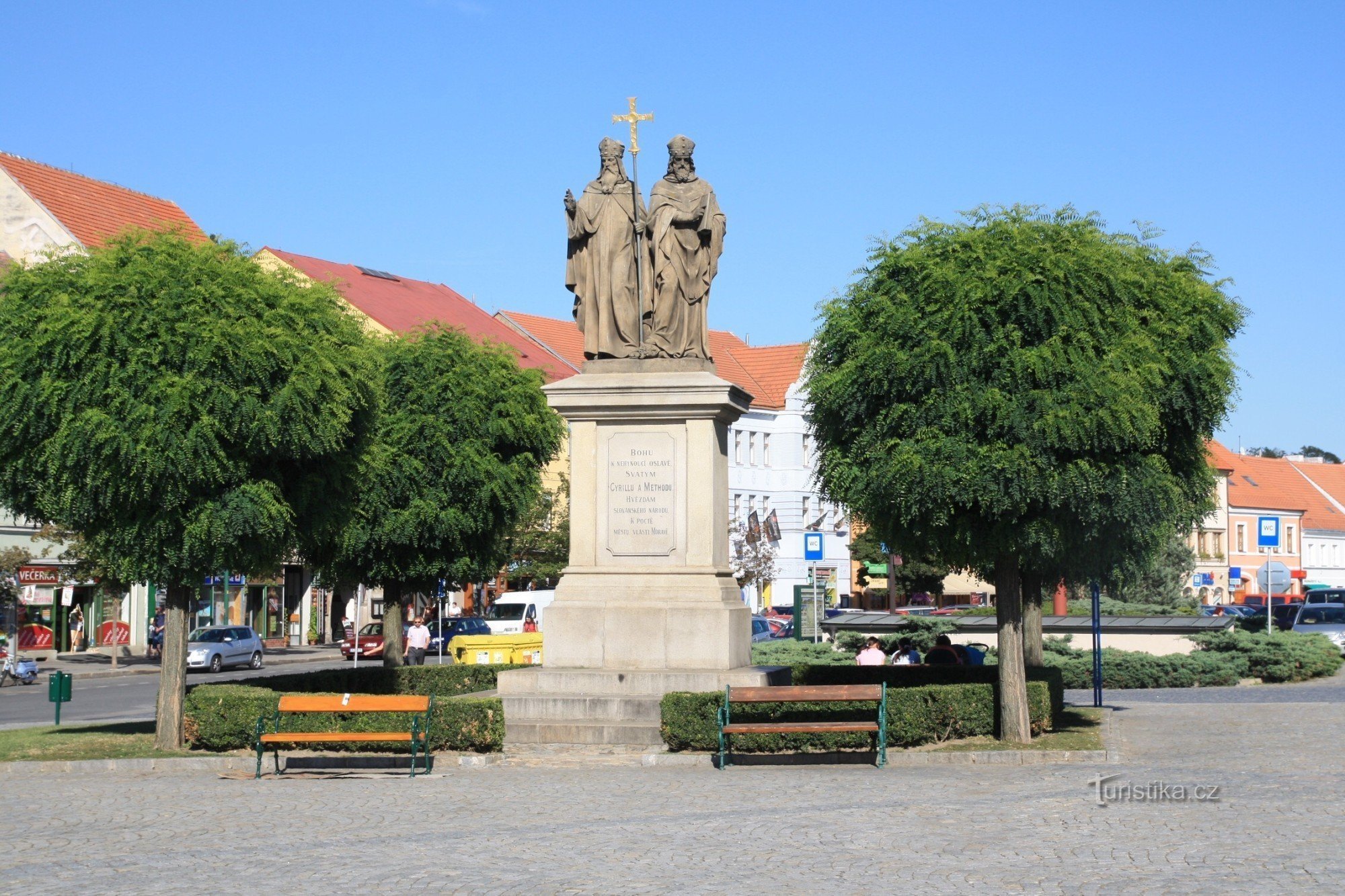 Třebíč - statue de St. Cyrille et Méthode