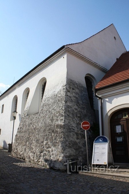 Třebíč - Terug (nieuwe) synagoge