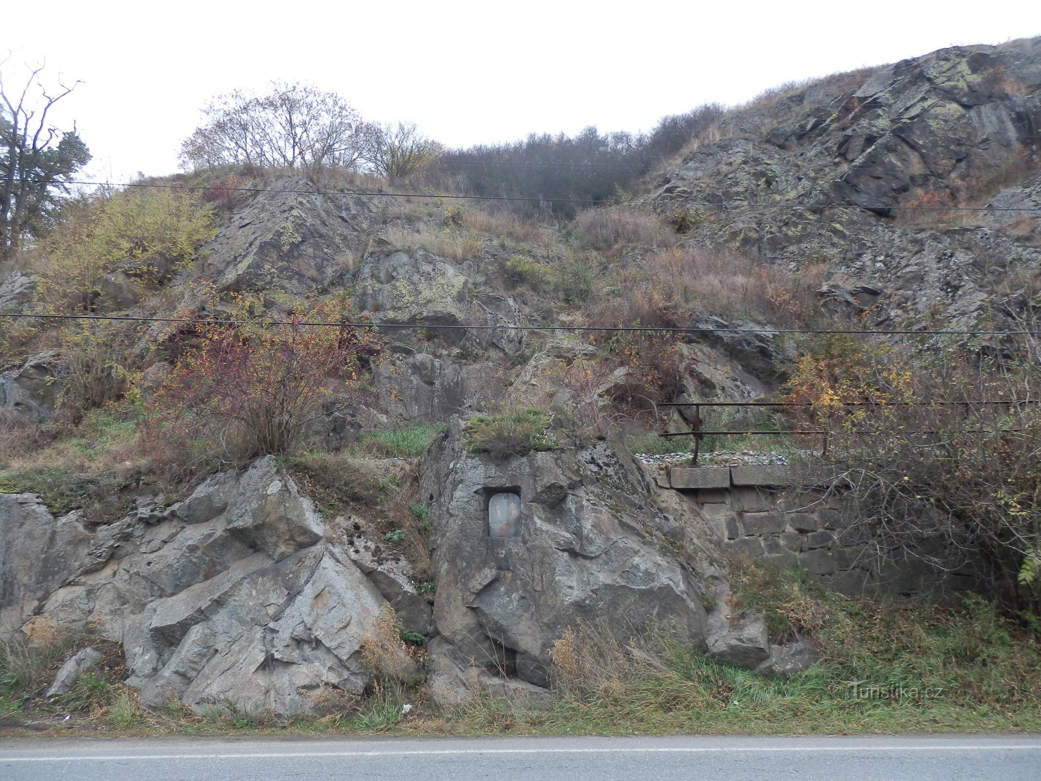 Třebíčsk through the defunct spa to the mysterious Klučovská mountain