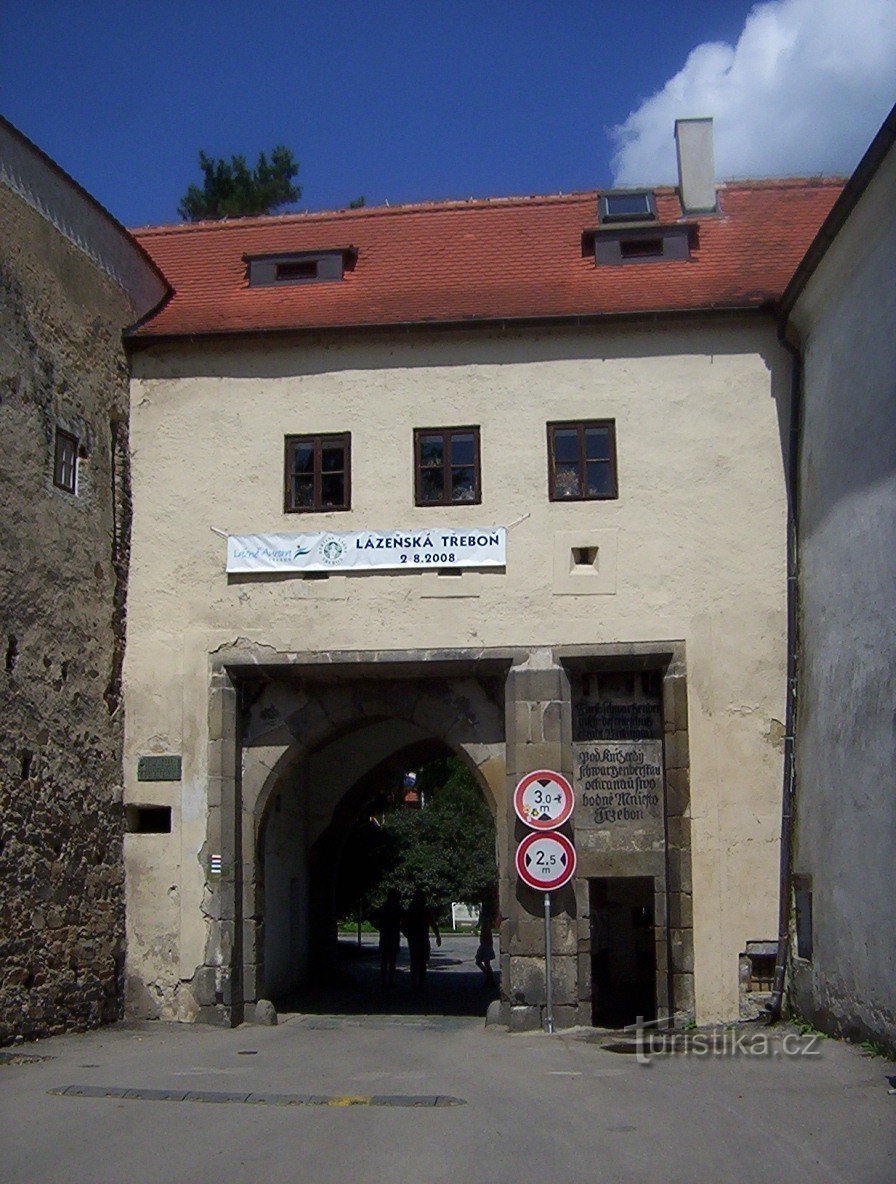 Třeboň-Novohradská brána-Foto: Ulrych Mir.