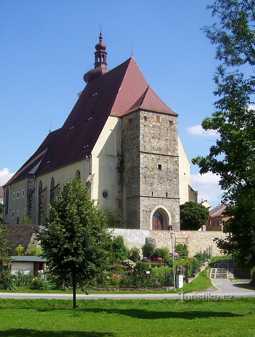 Trhové Sviny - Cerkev Marijinega vnebovzetja - Foto: Ulrych Mir.