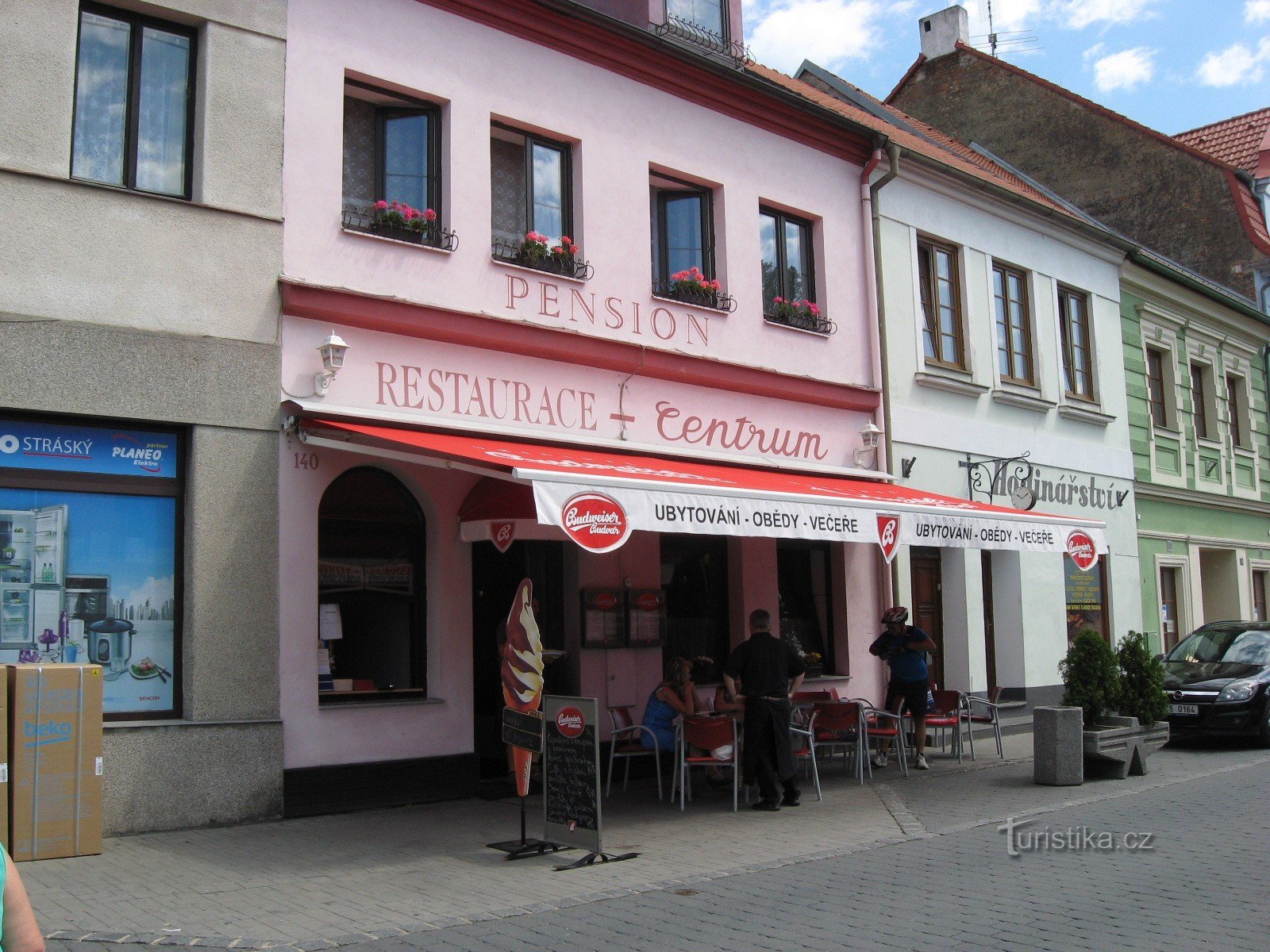 Trhové Sviny - restaurante e pensão