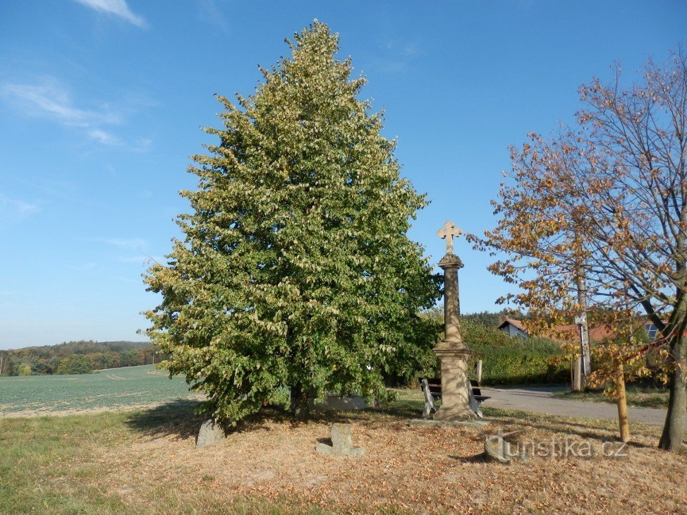 Trois croix de réconciliation par God's Tourment au bord de Baldhead