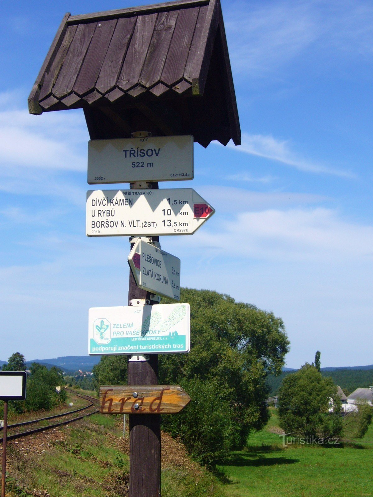 Třísov crossroads