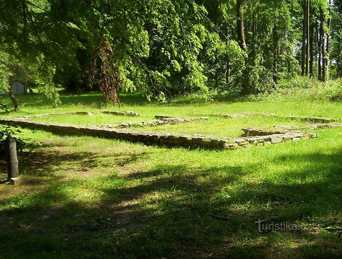 Gutshof von Trocnov-Žižk-Foto: Ulrych Mir.