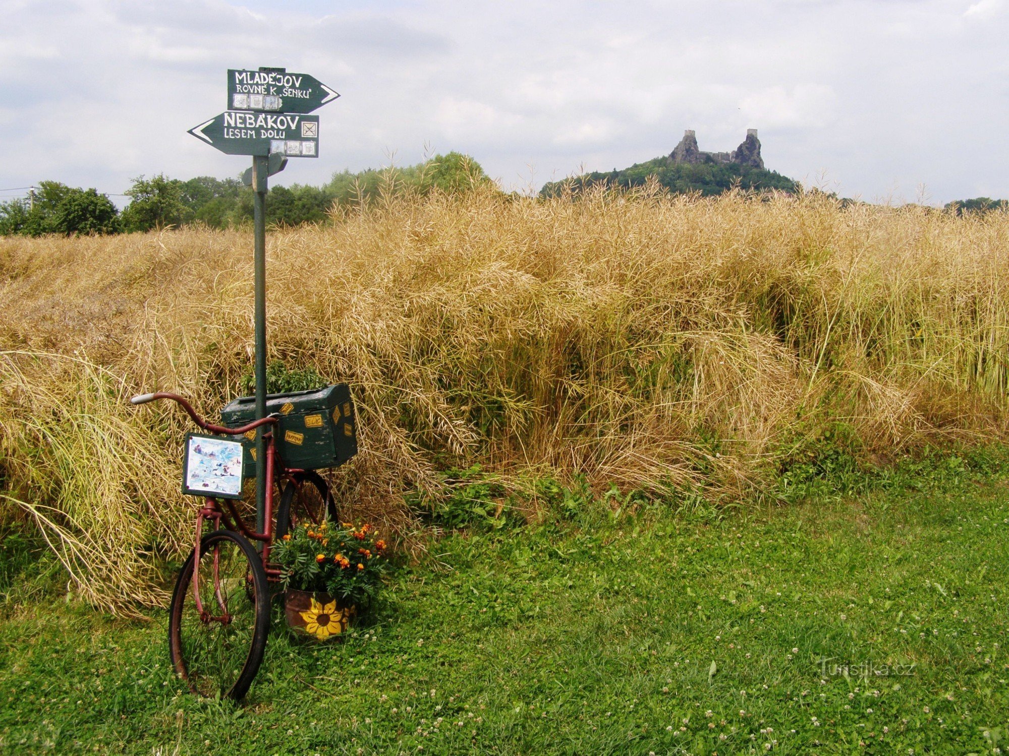 Debris from the crossroads near Ždár