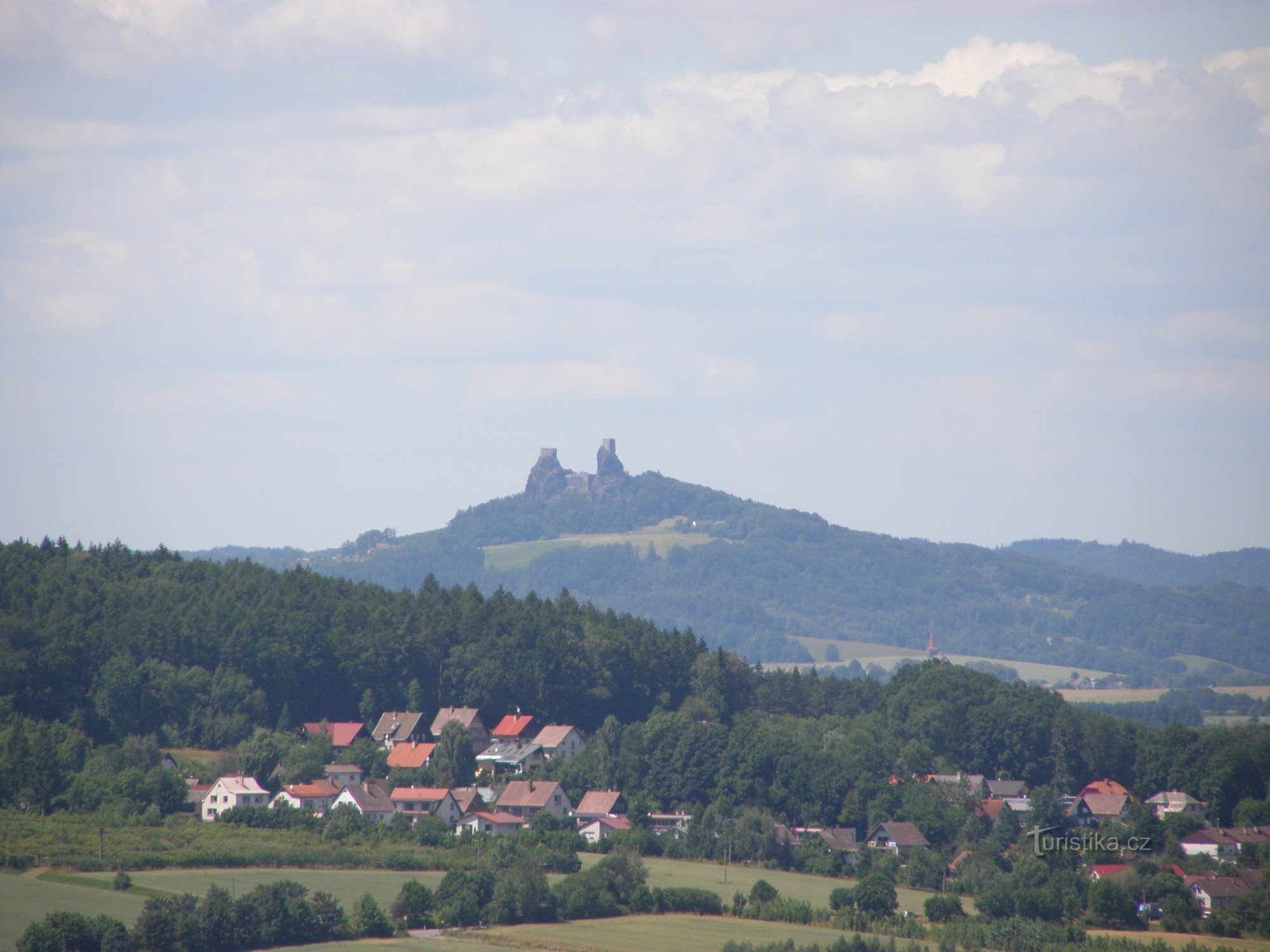 Уламки з гори Зебін