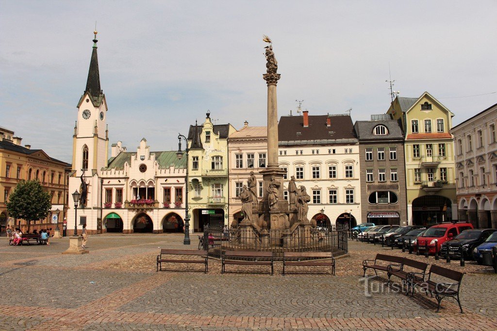 Trutnov, Krakonošovo náměstí, søjle af den hellige treenighed