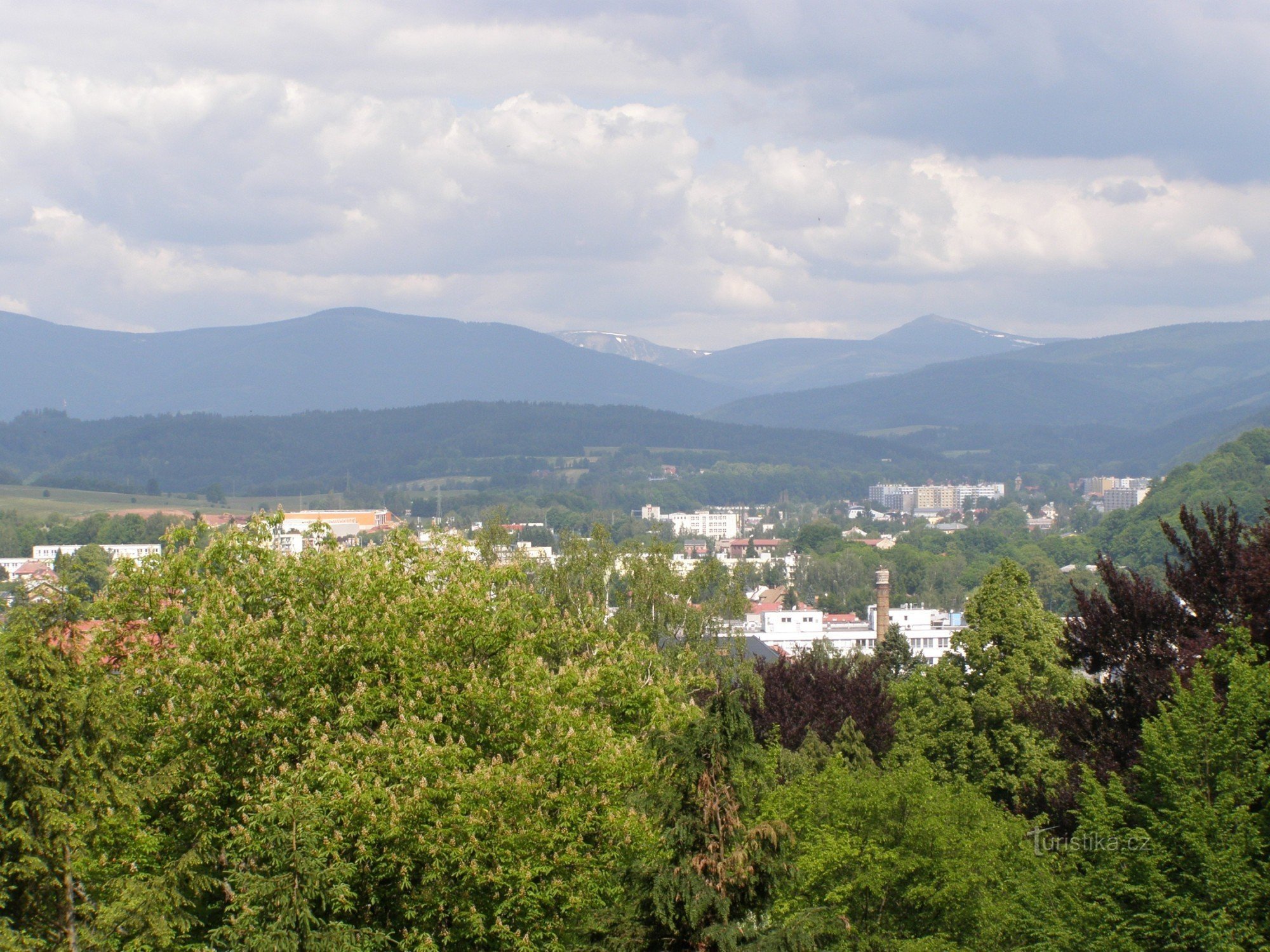 Trutnov - Stadtpark, Waldpark - Aussicht auf das Riesengebirge