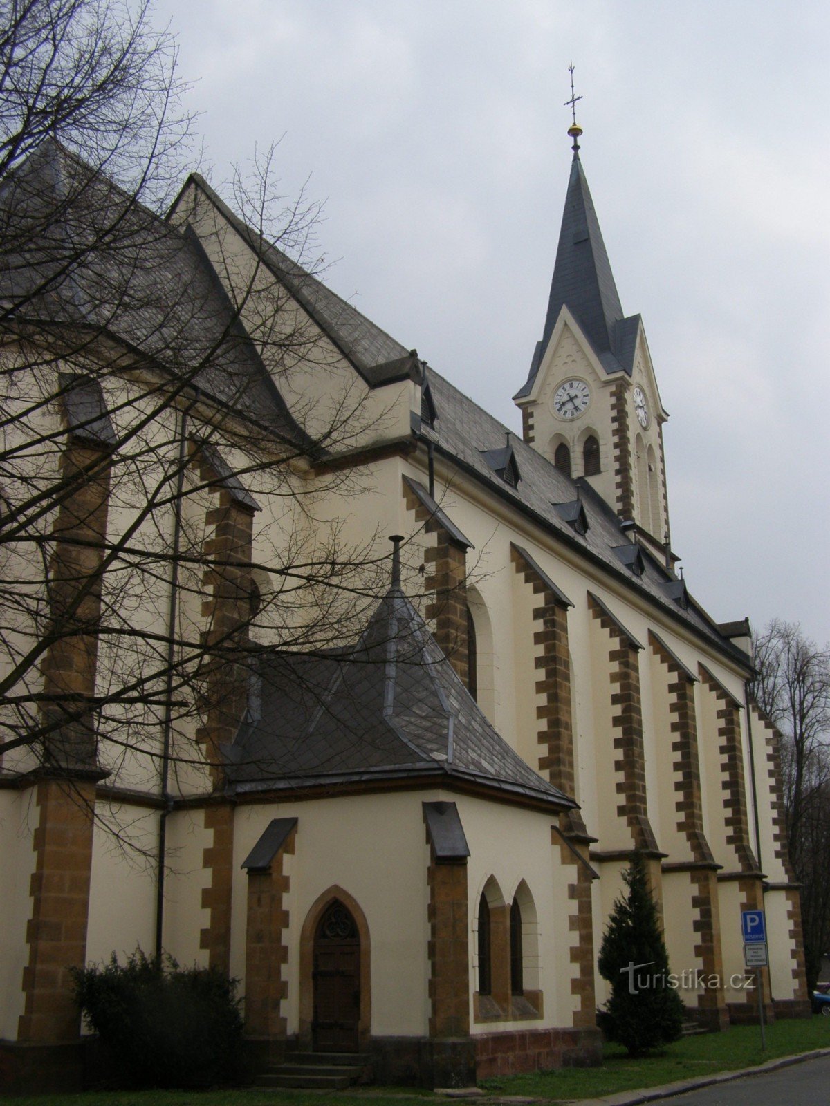 Trutnov - Poříčí - kościół św. Piotra i Pawła
