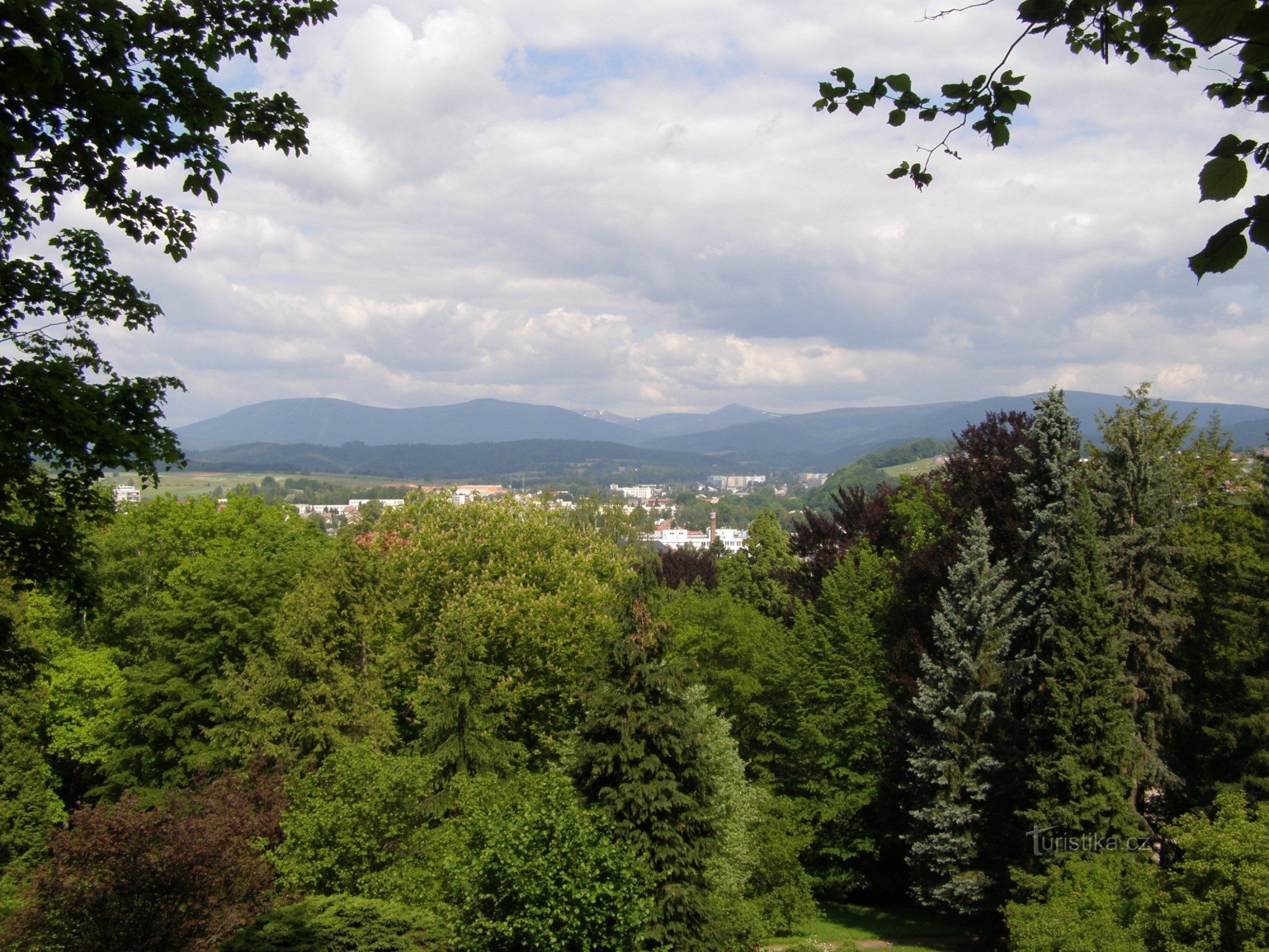 Trutnov - vista das montanhas gigantes