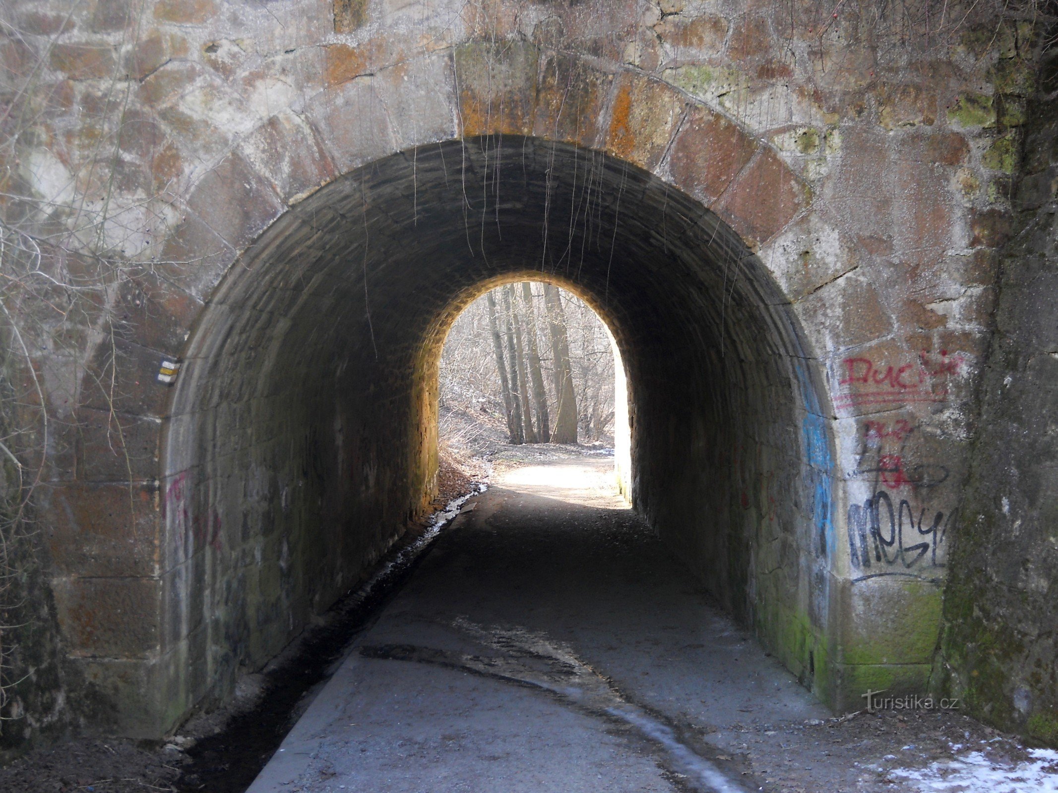 Tunel către Český údolí