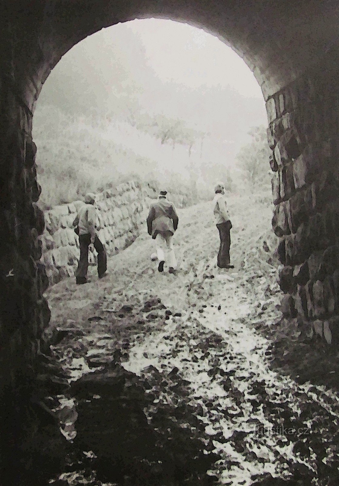 tunnel onder het spoor