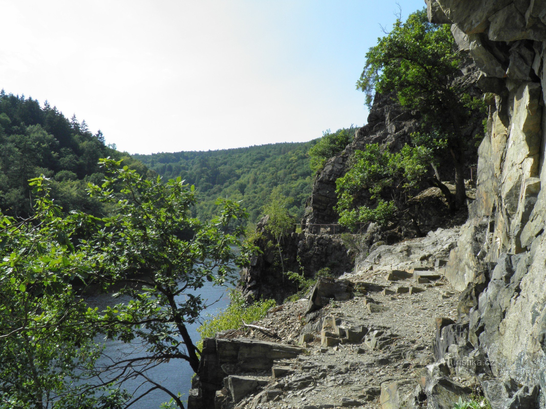 Traseu turistic Svatojanské curenți.