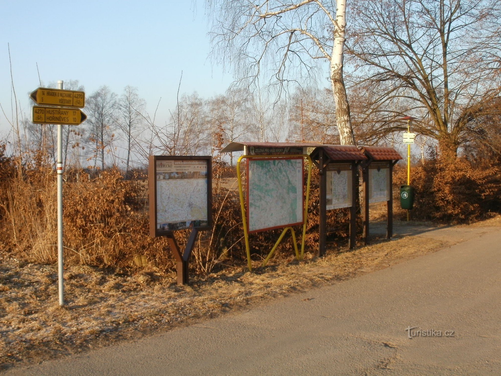 turistické rozcestí bojiště na Chlumu - u rozhledny