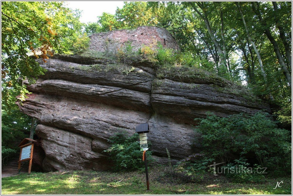 Touristenkreuzung Břecštejn