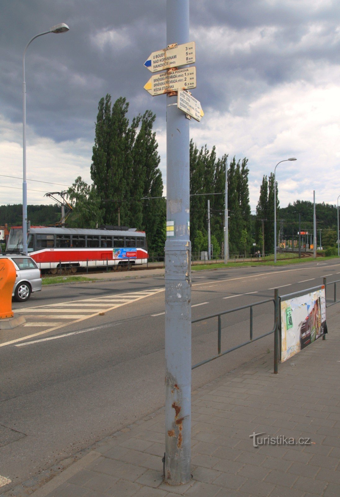 Turisztikai útkereszteződés Brno-Bystrc