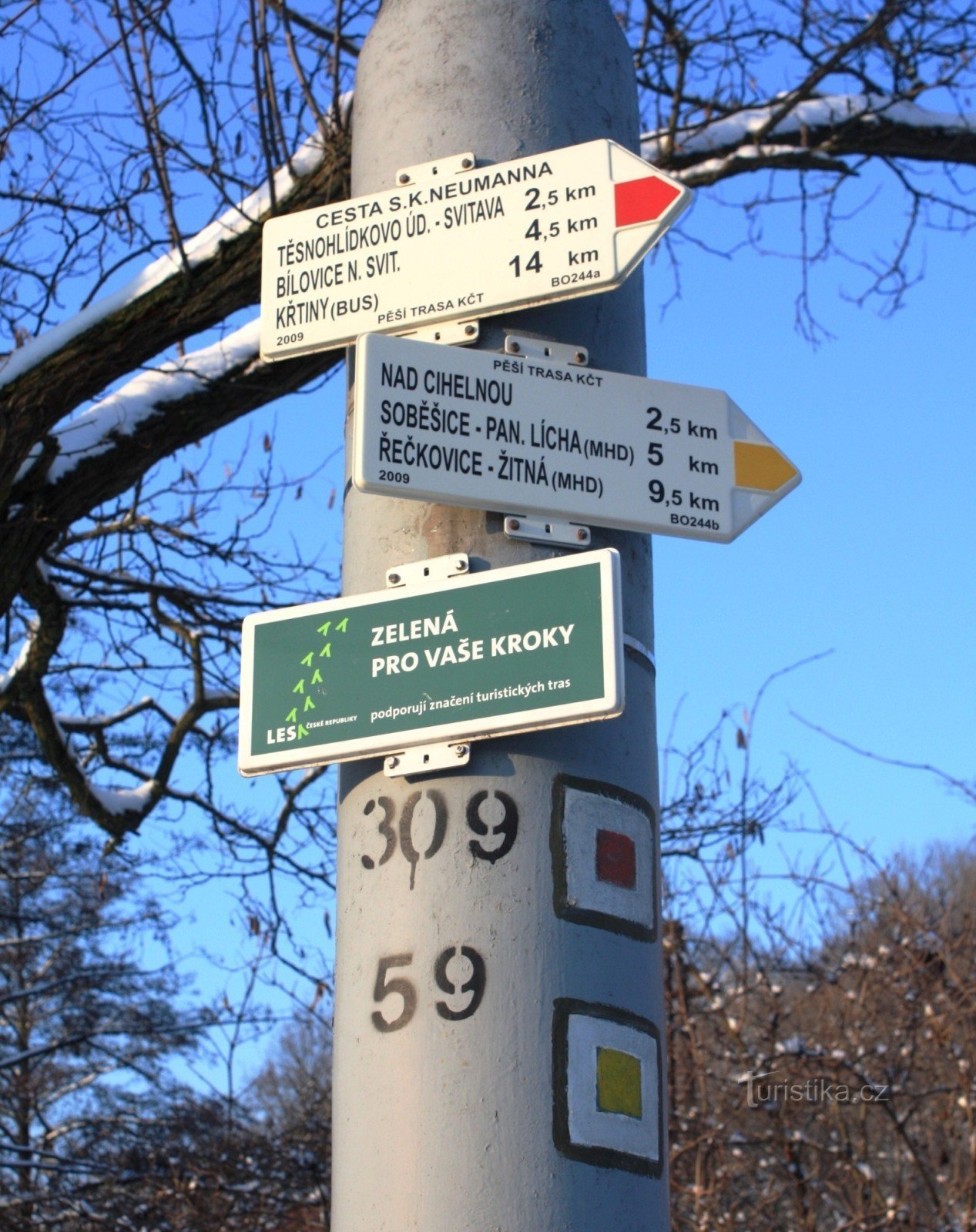 Tourist crossroads Brno-Obřany