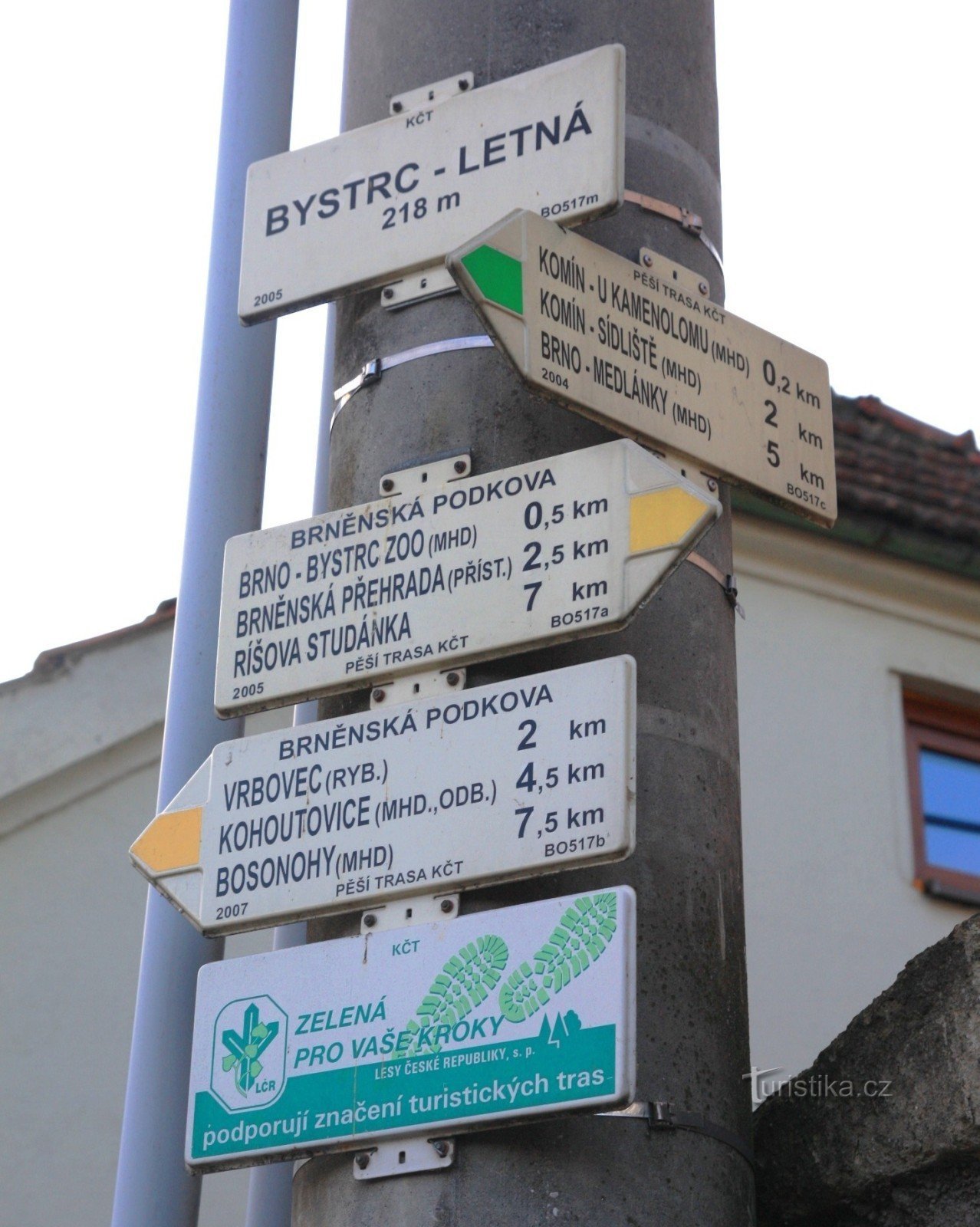 Tourist crossroads Bystrc-Letná