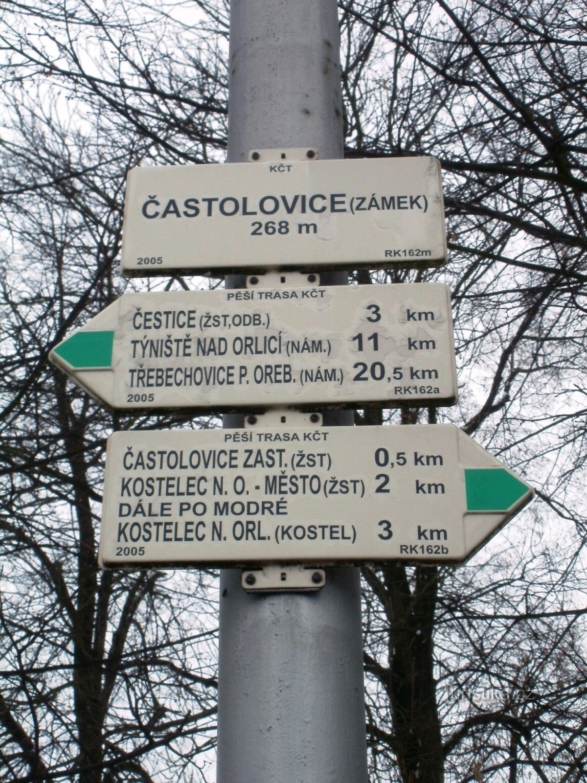 turisti risteys Častolovice - linna