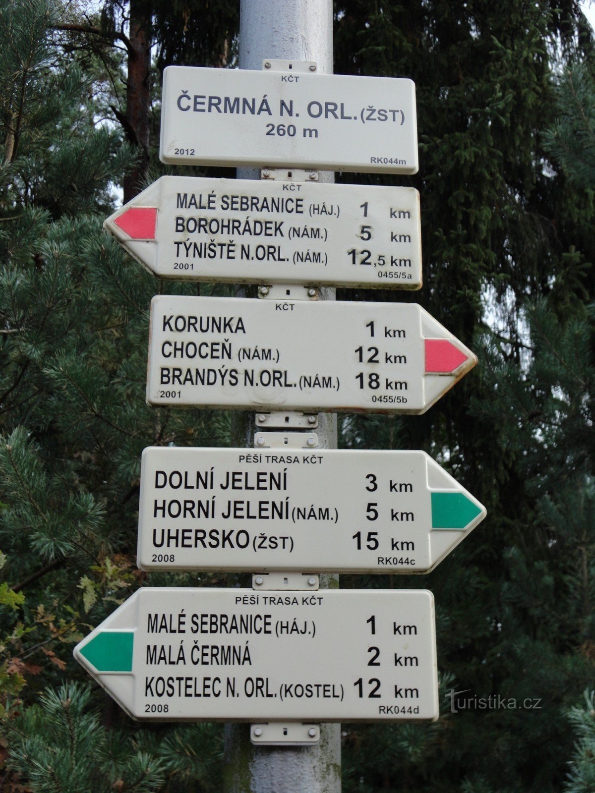turisztikai útkereszteződés Čermná nad Orlicí - vasút